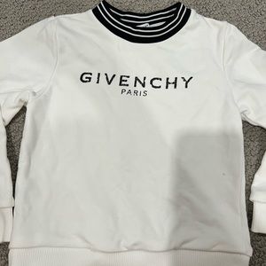 GIVENCHY PARIS KIDS SWEATER-white and black (size 5)